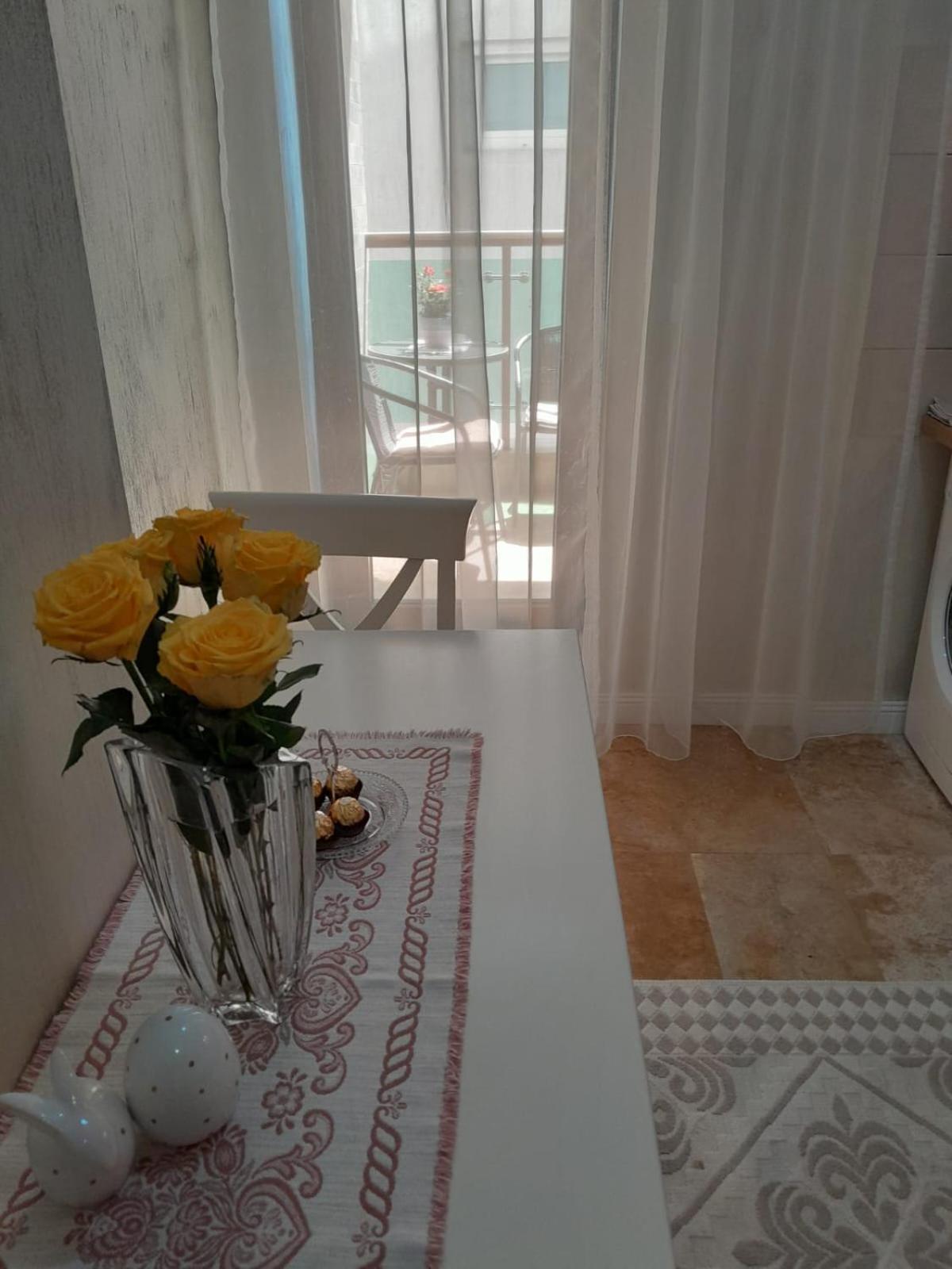 Ferienwohnung Ap Hector Năvodari Exterior foto